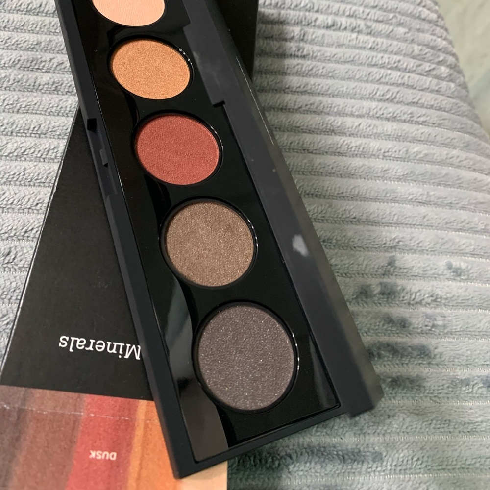 Bare Minerals Eyeshadow palette